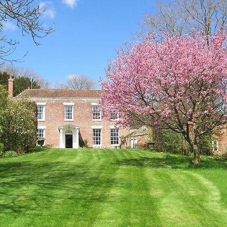 アシュフォード Stowting Hill House Bed & Breakfast エクステリア 写真
