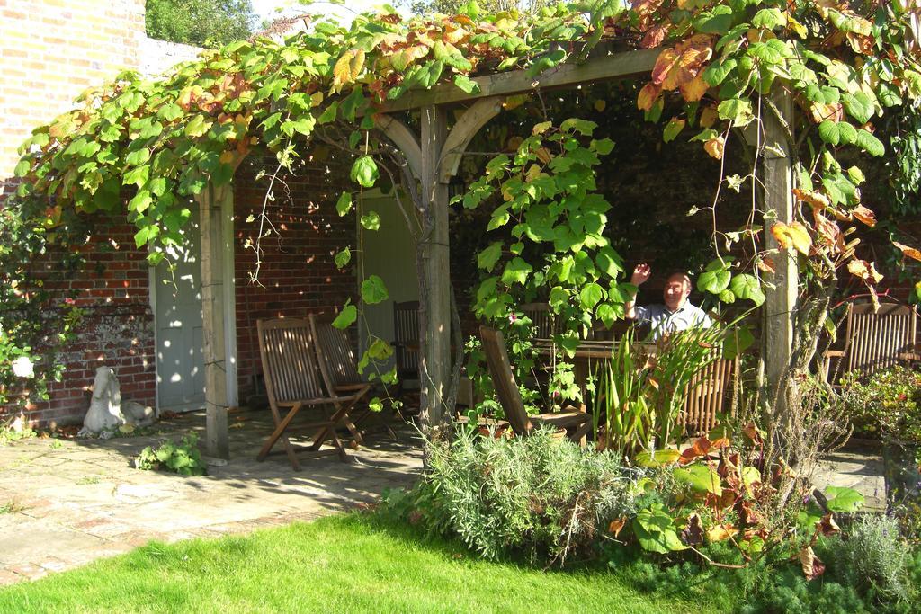 アシュフォード Stowting Hill House Bed & Breakfast 部屋 写真