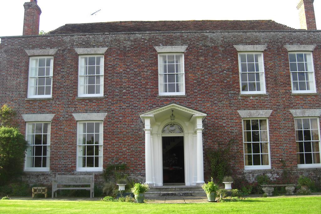 アシュフォード Stowting Hill House Bed & Breakfast エクステリア 写真