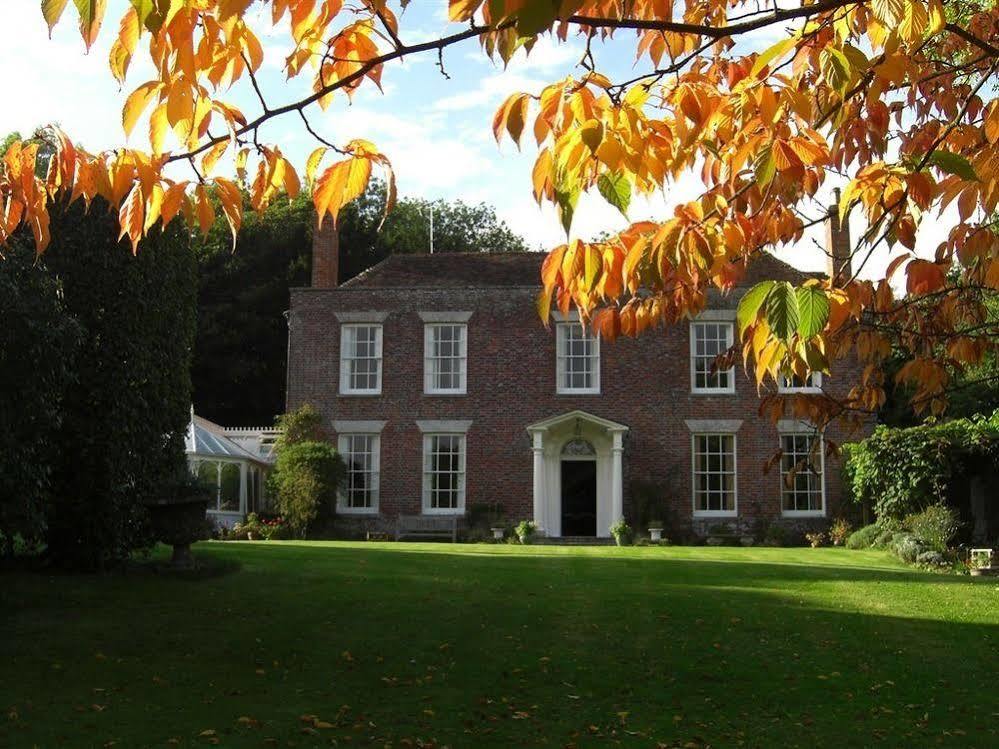 アシュフォード Stowting Hill House Bed & Breakfast エクステリア 写真